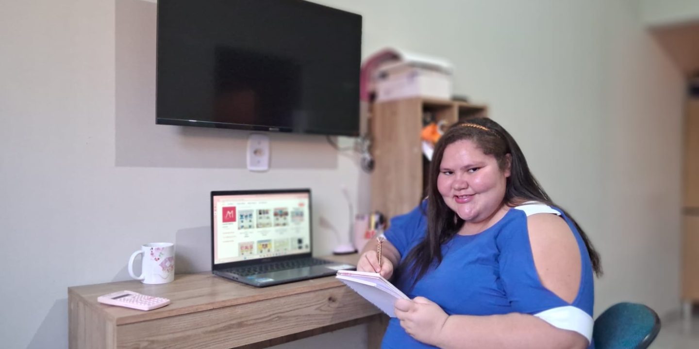 A M Arte Digital: como uma jovem de 19 anos criou a própria empresa