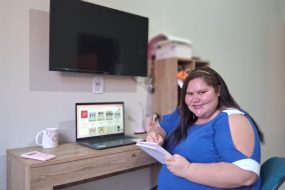 A M Arte Digital: como uma jovem de 19 anos criou a própria empresa